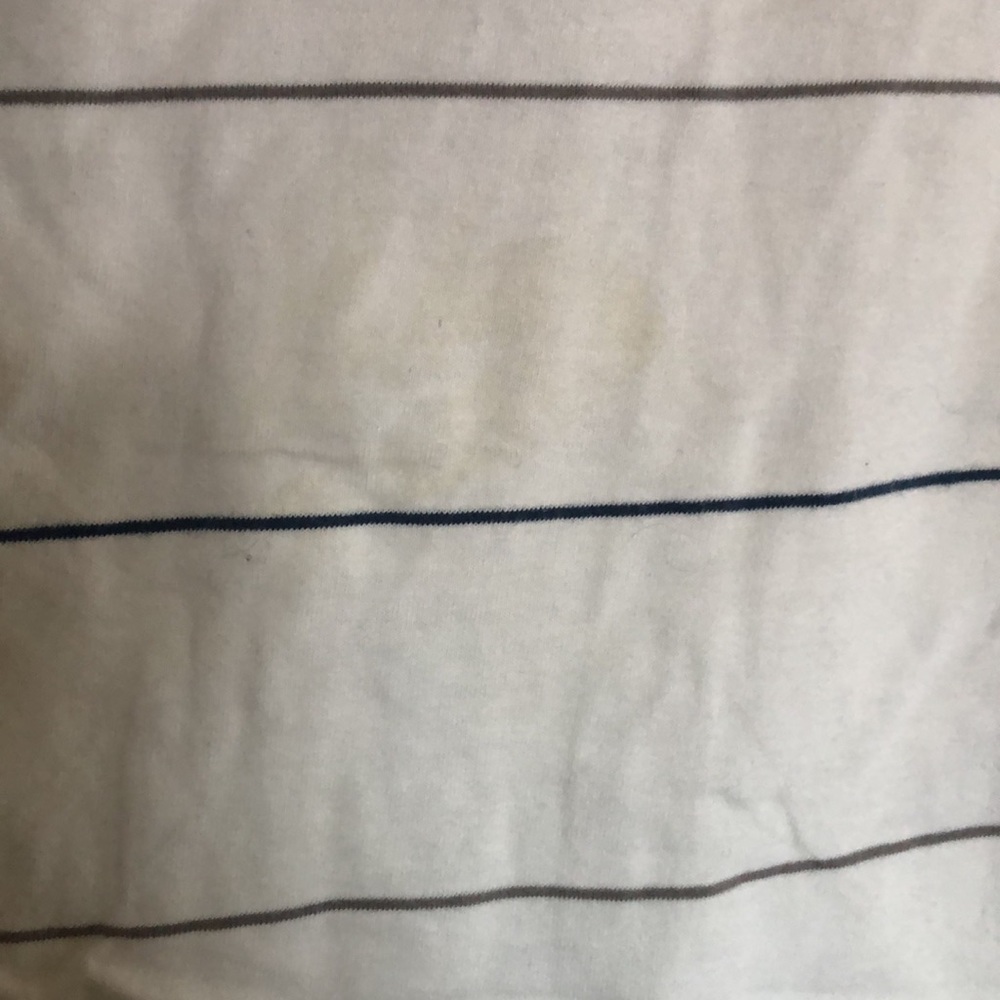 Vintage American eagle T-shirt in good condition. Two spots as shown on pictures - Picture 4 of 5